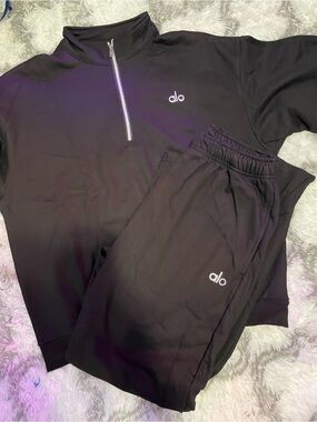 ALO Yoga unisex Black quater zip (M)